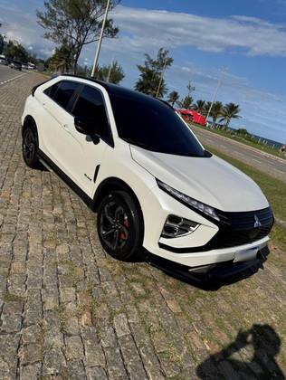 MITSUBISHI ECLIPSE CROSS 1.5 MIVEC TURBO GASOLINA HPE-S BLACK S-AWC CVT MITSUBISHI ECLIPSE CROSS 1.5 MIVEC TURBO GASOLINA HPE-S BLACK S-AWC CVT